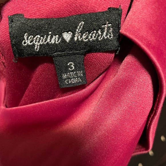 Sequin Hearts red cold shoulder high/low hem dress. - Picture 14 of 15